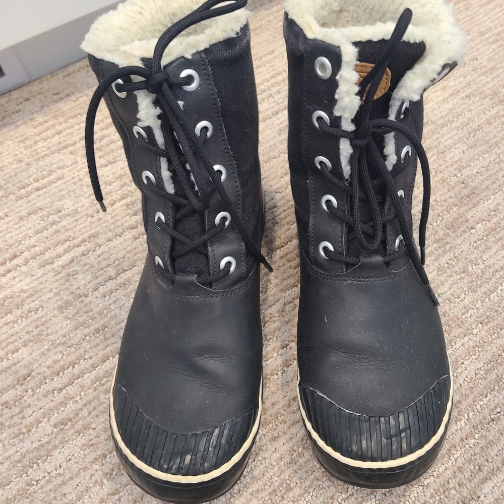 Keen winter boots - Picture 2 of 8